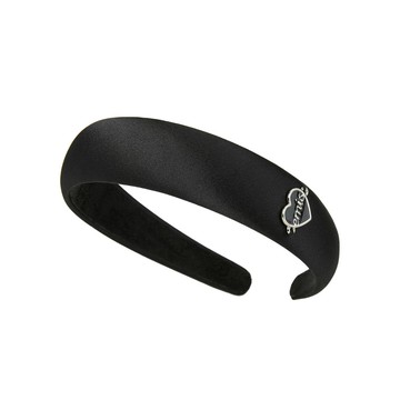 韓國 emis SATIN HEART LOGO PENDANT HAIRBAND 韓國製 緞面愛心吊飾髮箍 黑色BLACK