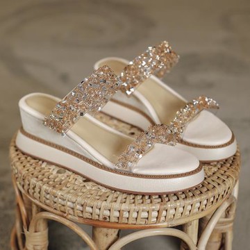 水鉆坡跟涼鞋2025年女新款夏高跟羅馬拖鞋外穿厚底粗跟中跟一字帶