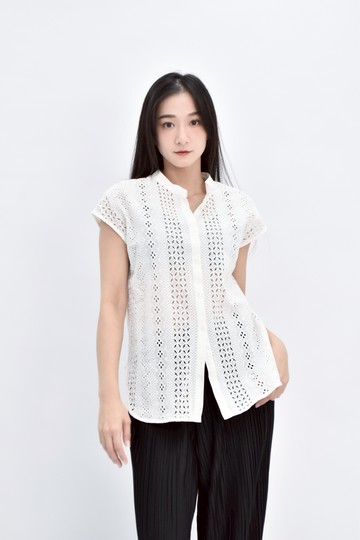 (M) urban research質感棉質純棉雕花排扣白色短袖上衣