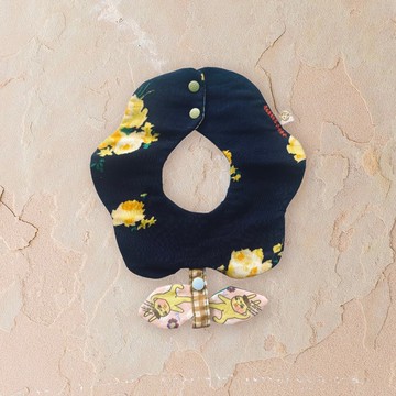 花朵口水巾 | 一朵可愛的小花可兩面使用與掛小東西