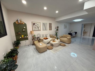 小港機場捷運站港壽街上1+夾翻新店住｜高雄市小港區港壽街