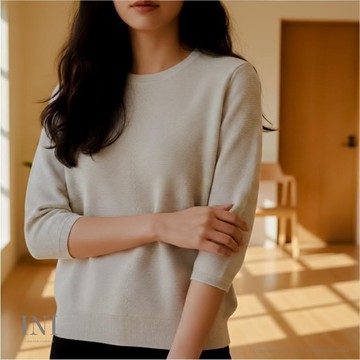 【INI】日常質感、手感舒適中袖針織上衣．卡其色