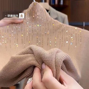 2025新款爆款半高領羊絨衫設計感帶鉆修身針織衫白色內搭打底毛衣