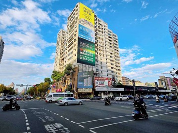【美術東世界】高樓層景觀美四房平移車位｜高雄市三民區民族一路