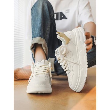 男鞋2025新款冬季休閑運動潮鞋潮牌高級感板鞋男款厚底百搭小白鞋