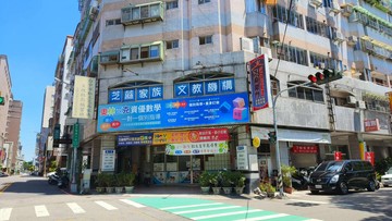 大勇國小補習街「儒林傑第」1+2樓三角金樓店｜台中市西區五權七街