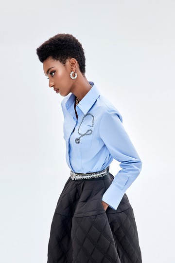 寧靜藍鏈串刺繡上衣