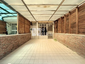 崇德商圈活路車庫透天｜台中市北屯區熱河路三段