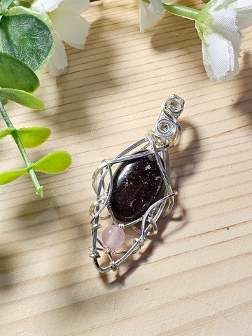 【葉綠𨥤手作】靜謐星塵 /金屬線編織/節日/禮物/飾品/項鍊/手作