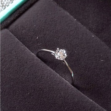 璽朵珠寶 [ 18K金 放大款 鑽石戒指 ]  微鑲工藝 精品設計 鑽石權威 婚戒顧問 婚戒第一品牌 婚戒 鑽戒 GIA