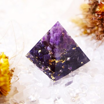 金字塔奧根塔Orgonite生命之樹/脈輪/助眠/冥想/能量紫水晶藍砂石