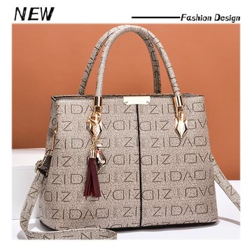 法國真皮包包女包新款2025高級感洋氣大容量斜挎包中年媽媽手提包