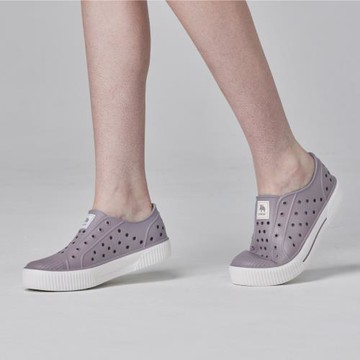 moz 瑞典 駝鹿 雙色洞洞餅乾水鞋 (芋圓) -附鞋扣