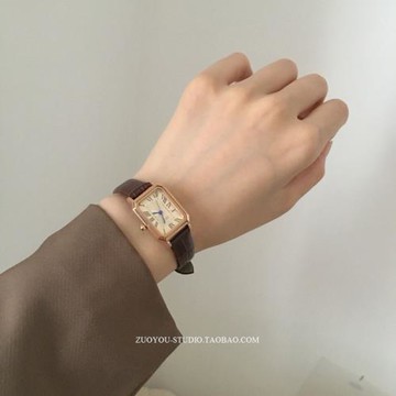 小眾簡約時尚潮流羅馬數字皮帶女士chic石英手表ins百搭網紅女表