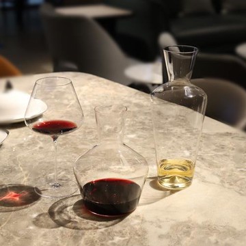 比較輕薄的紅酒醒酒器質地很透值得入手zalto平替