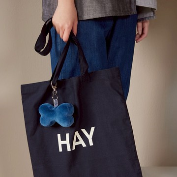 【YVONNE以旺傢飾】立體骨頭吊飾-普魯士藍