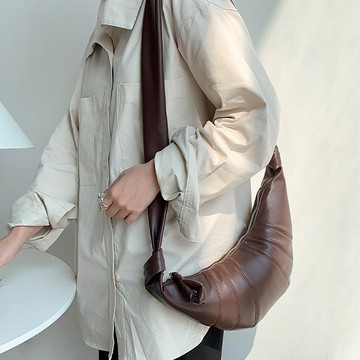 Besni 牛角包造型流浪斜肩包  FREE  深棕色