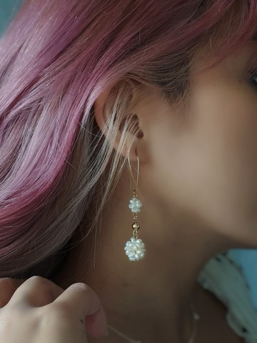 HESTIA 繡球花雙珍珠花球長耳環 (耳夾)