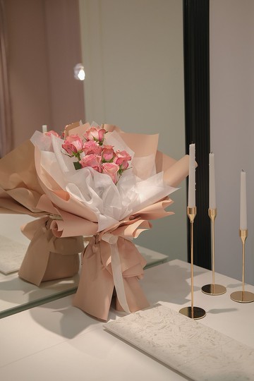 玫瑰花束  韓式花束  生日花束 女友禮物 求婚花束