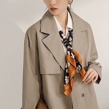 OB嚴選中大尺碼-緞面花卉印花披肩圍巾絲巾《YE099》