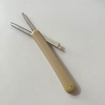 [沐沐屋]國譽攜帶型剪刀 KOKUYO筆型剪刀 輕便剪刀 安全剪刀
