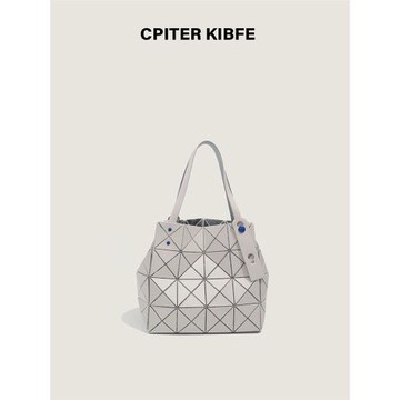 鉆石小方盒新款幾何菱格單肩包日本同款彩釘托特包三家磨砂鉆石包