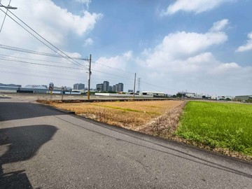 都市計畫內臨黃色捷運農地｜高雄市鳥松區大脚腿段