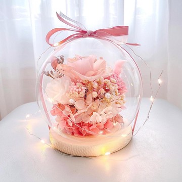 【客製化禮物】Kiitosflorist 15cm永生花園夢幻玻璃球 - 連燈條