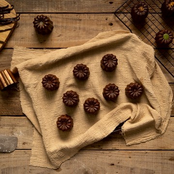 《快速出貨》【丰山可麗露專賣店】 9入經典可麗露禮盒組-1盒(原味 生巧克力 抹茶  伯爵奶茶  深藍拿鐵  瑰蜜紅寶石   鹽華  泰奶   開心果）