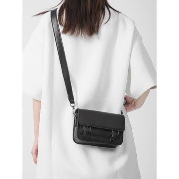 小眾斜挎包男2025新款潮高級質感百搭單肩包女包腋下包手機小方包