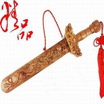 【桃木龍鳳劍-精緻款-38cm-1把/組】肥城天然桃木掛件龍鳳劍桃花斬桃木劍旺宅祈福工藝品家居掛件-30041