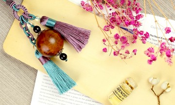 CYPRESS 霸王肖楠瘤花木珠吊飾