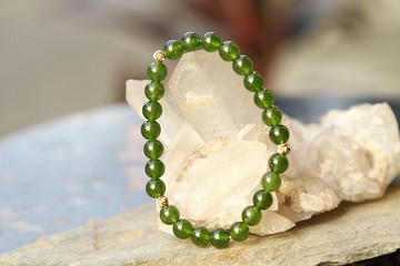 【手環系列】6.5mm台灣碧玉+鍍金珠手環 (歡迎客製)