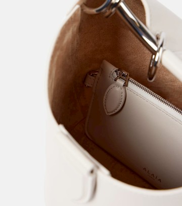 Alaïa Ring Medium leather bucket bag