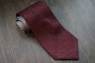 酒紅色條紋真絲百分百紳士領帶禮盒裝