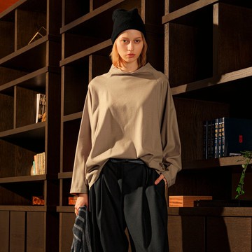 煙囪領針織上衣