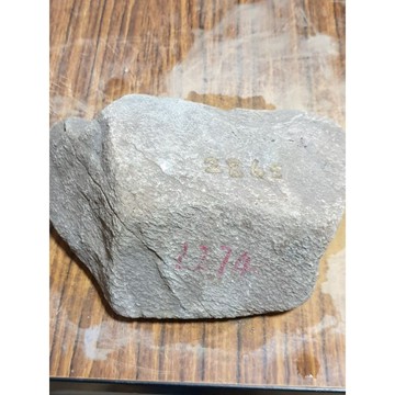 【七彩翡翠】全賭料，莫西沙場口種水料～黃砂皮料，粗皮料，賭高種水，賭色料，台灣現貨,2865g