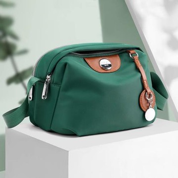 法國I.Tonick時尚包包女士2024新款牛津布斜挎包輕便百搭單肩小包