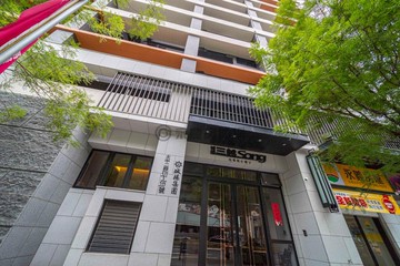 【佳櫻】✨高鐵高樓簡裝採光三房平車✨｜高雄市左營區大中二路