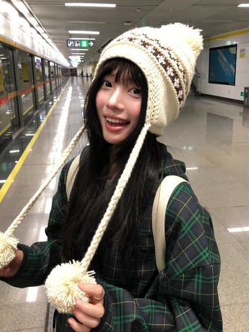 2024顯臉小費爾島針織帽女秋冬新款保暖加絨毛球毛線帽護耳雷鋒帽【淘夢屋】