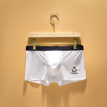 白色冰絲內褲男生夏季薄款潮流個性絲滑卡通動漫成年褲頭四角潮牌