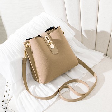 夏天水桶包包女包新款韓版時尚大容量小眾單肩斜挎包簡約百搭