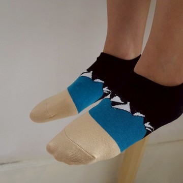 【快速出貨】山脈撞色隱形襪