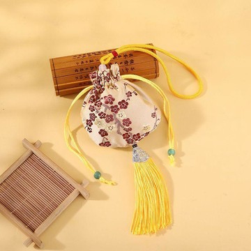 香囊可車載 布藝刺繡香包 古風香袋 車內梅花魚嘴車掛7*8 GJJS