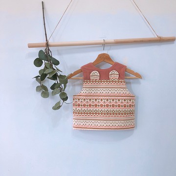 島森家 /鋪棉背心/可愛動物方塊酥/愛織毛衣的小熊泰比