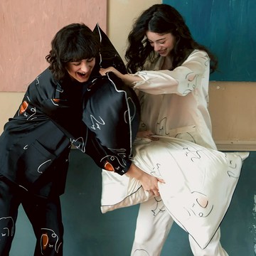 NotJustPajama 原創真絲枕頭套/藝術印花絲質枕頭套/情侶枕套 - 白色