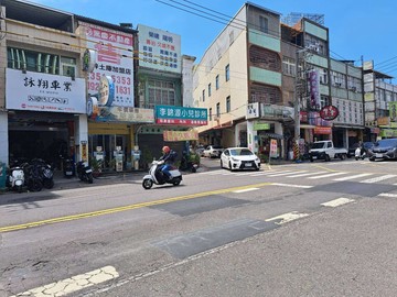 左營大路商四熱鬧地段錢潮人潮大地坪金店面｜高雄市左營區左營大路