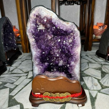 實體超美😻巴西 紫水晶洞 ESP✨27.2kg♥️鈦晶 瑪瑙 紅幽靈 方解石 晶牙水亮 內洞下凹 水晶洞 紫晶洞