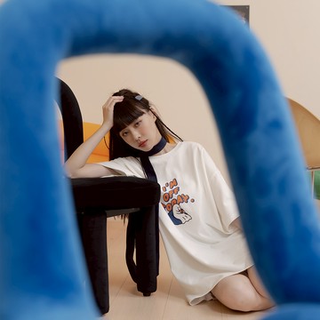 P/D幽靈 I AM OFF TODAY印圖上衣 兩色售