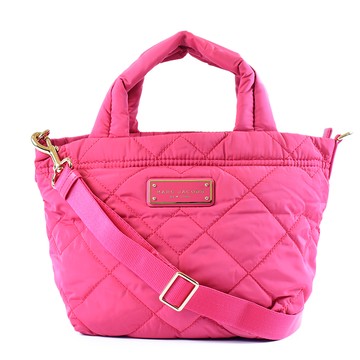 MARC JACOBS 鐵牌LOGO菱格縫線拉鍊手提/斜背二用包-牡丹桃紅/小